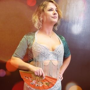 Meet your Posher, Kayla